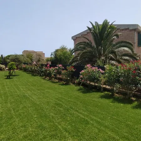 Casa de Férias Con Piscina E Ampio Giardino Stintino