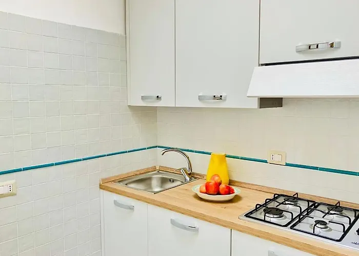 Con Piscina E Ampio Giardino Дом отдыха Стинтино